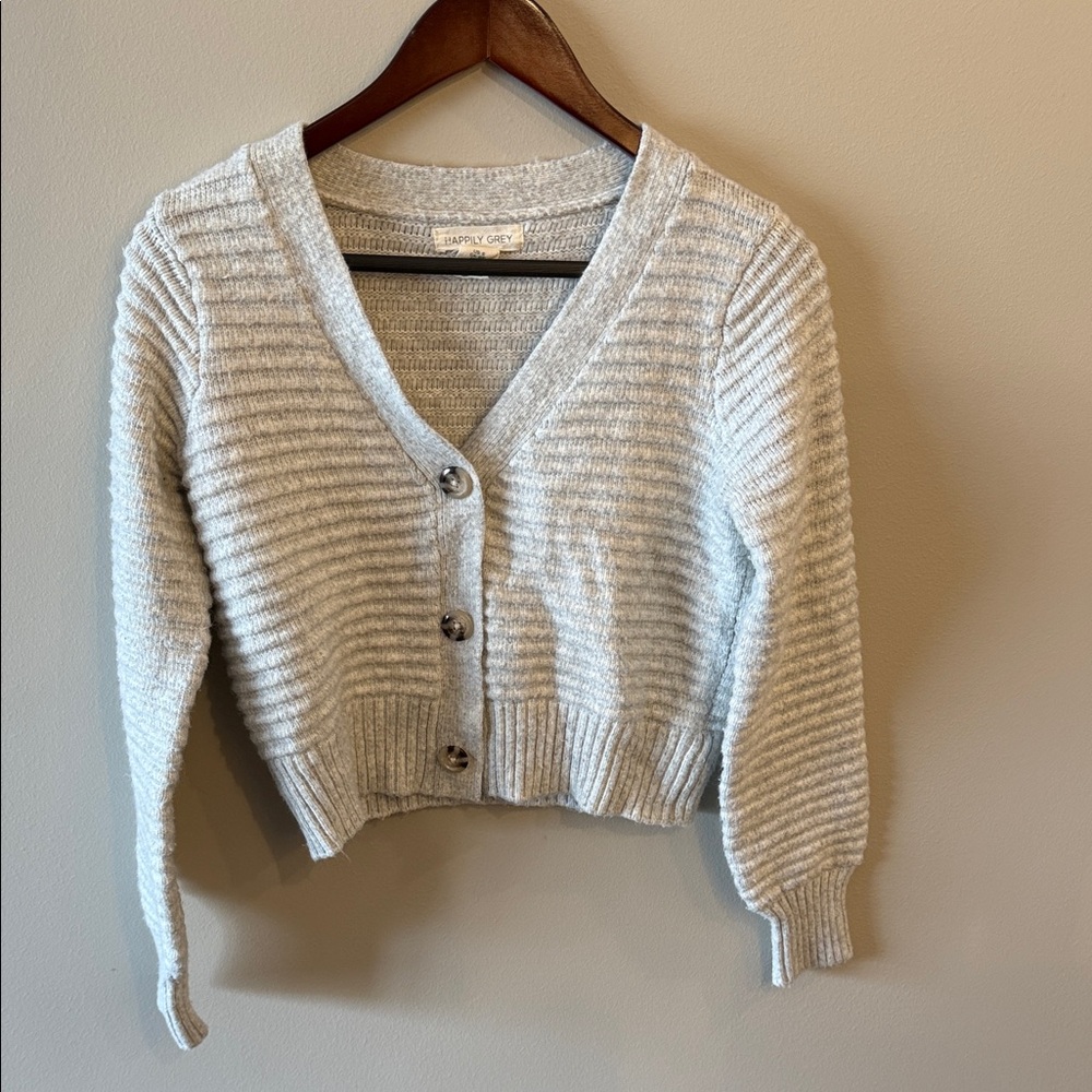 Light Gray Ribbed Cropped Cardigan